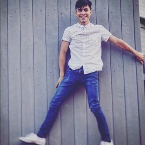 Meet your Posher, Fidel